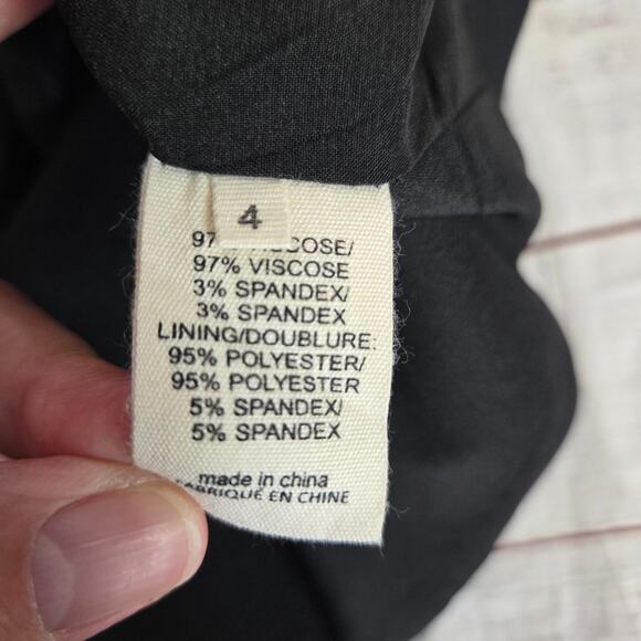 L'Agence Basic Black Pencil Skirt Size 4 Pockets Slit Stretch Classic Career Cor - Picture 8 of 13